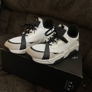 ARMANI EXCHANGE
Sneakers